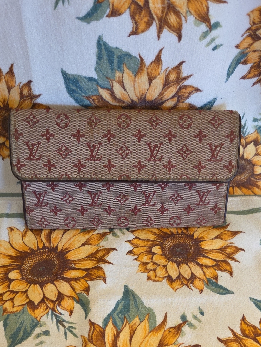 Louis Vuitton Red-Brown Monogram Canvas Clutch